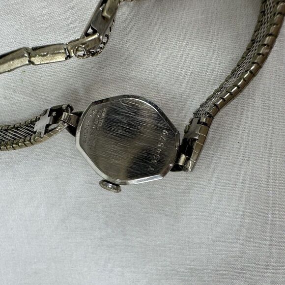 Bulova Women's Vintage Watch, M6, 10k R.G.P. Bezel, Parts/Repair, Stainless Back - Picture 4 of 10